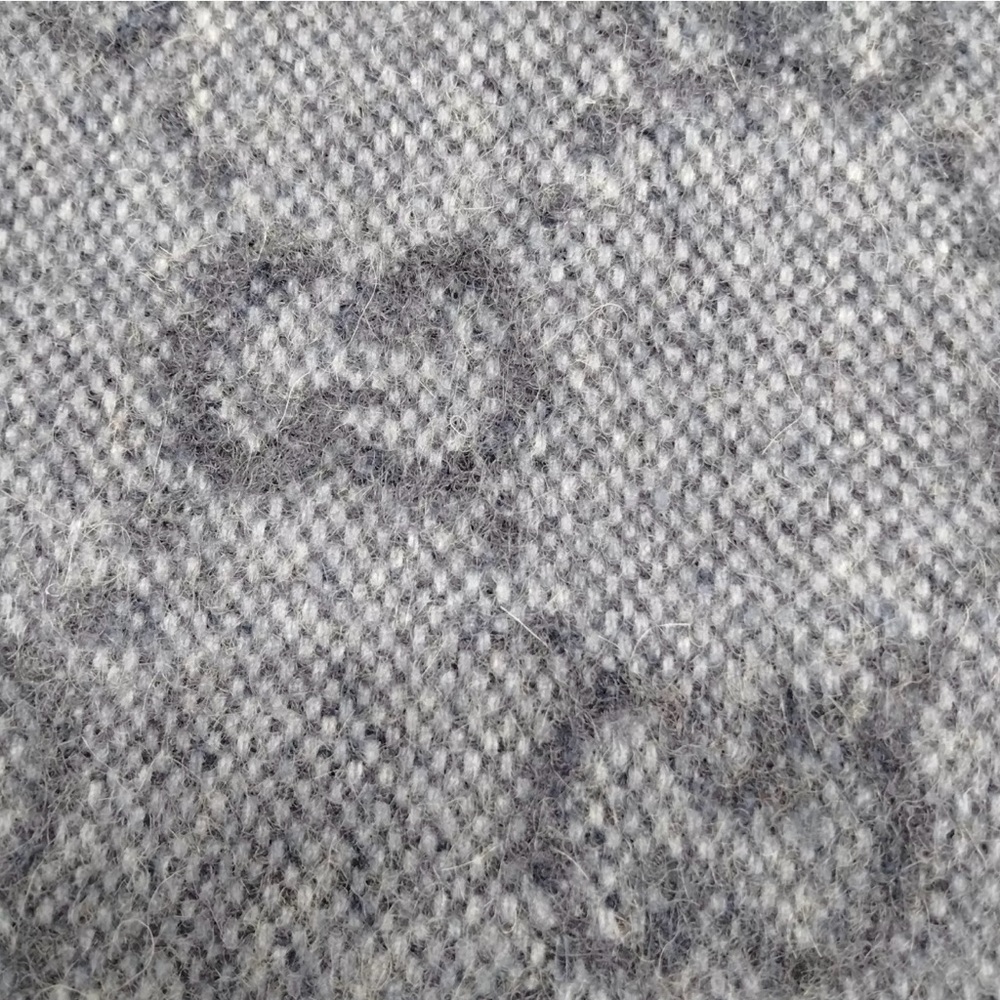Gucci Scarf - Picture 6 of 9